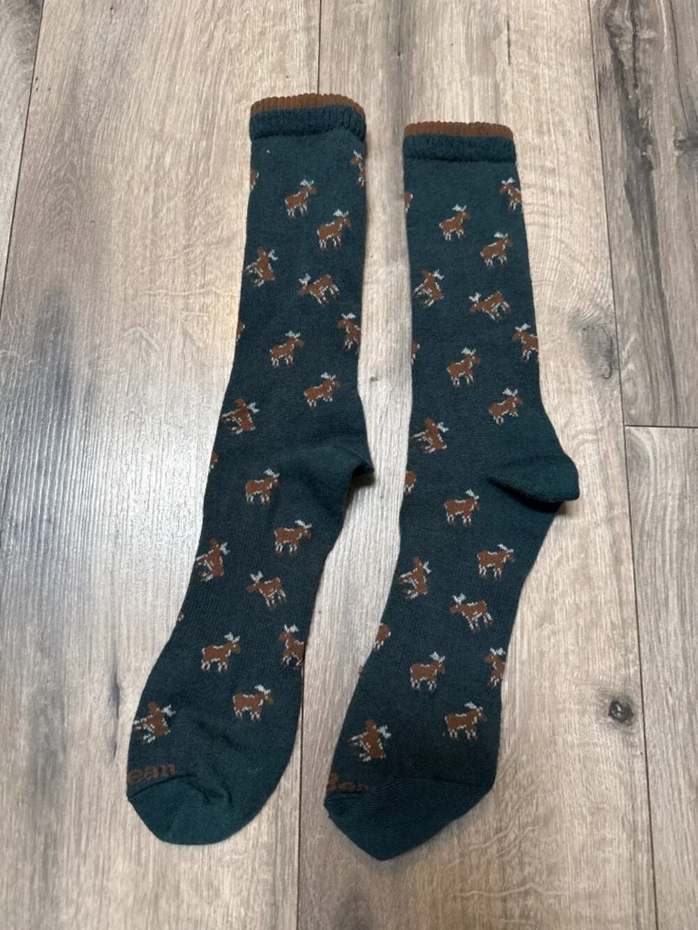 L.L.Bean Maine Motif Socks Merino Wool Blend Moose Pattern Green & Brown Casual